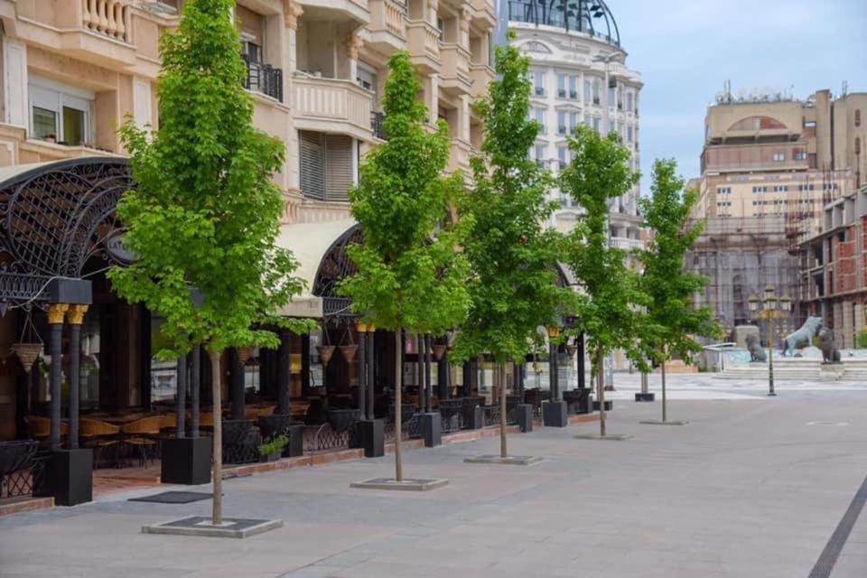 Hotel Room City Square With Great View No Parking Skopje Buitenkant foto