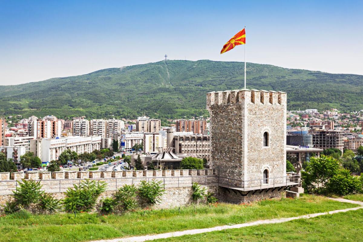 Hotel Room City Square With Great View No Parking Skopje Buitenkant foto